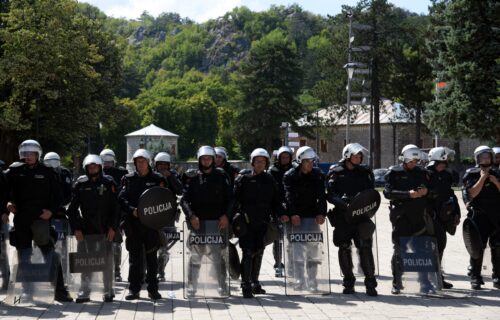 Policija blokirala izlaz iz Podgorice prema Cetinju, zaustavljene novinarske ekipe i građani