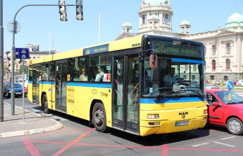 Beograđani nisu mogli da VERUJU: Žena koja vozi autobus u 6 ujutru uradila OVO - putnici ostali bez teksta