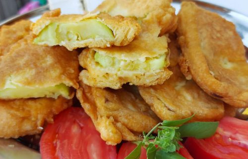 Ukusnije od mesa, sočnije od palačinki: Pohovane tikvice kakve još niste probali (RECEPT+VIDEO)