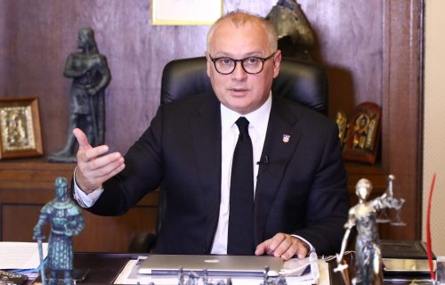 Goran Vesić OSUDIO skrnavljenje mezira Hamdije Jusufspahića: "Oni su kukavice i bruka za Beograd"