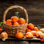 Ne bacajte koru od mandarina! Ona može da preporodi vaše cveće