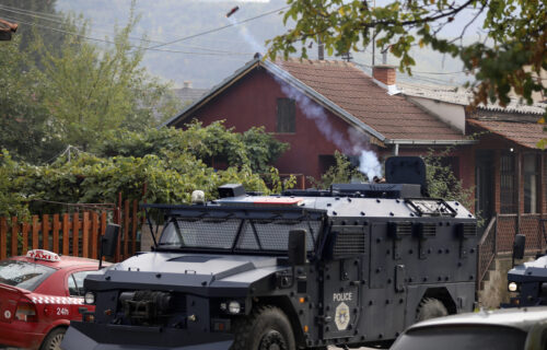Srpkinja na Kosovu UMRLA nakon što su joj Kurtijevi specijalci ispalili SUZAVAC u dvorište