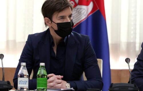 Brnabić o korona brojkama: Situacija u Srbiji sve BOLJA, 23 odsto vakcinisano TREĆOM dozom