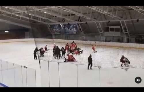Ružne scene u Pioniru: Tuča na utakmici Partizana i Crvene Zvezde (VIDEO)
