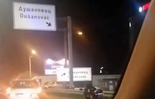 UDES na Dušanovcu: U saobraćajnoj nesreći OBOREN motociklista, policija na terenu vrši uviđaj (VIDEO)