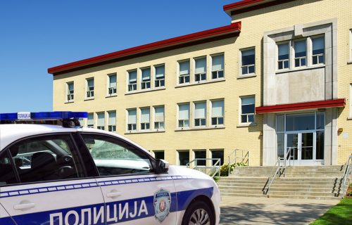 UHAPŠEN profesor srednje škole u Rekovcu: Uzimao mito od 200 evra za DVOJKU