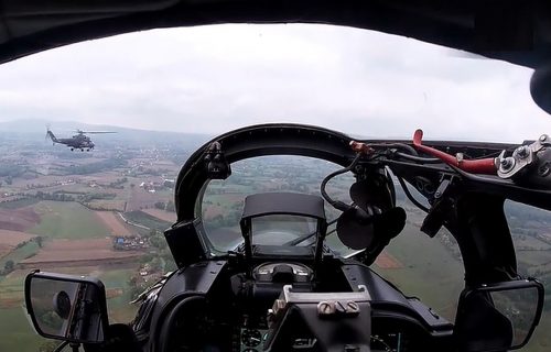 Rusi i Srbi ZAJEDNO u vazduhu: Vežba ''letećih tenkova'' na aerodromu Lađevci (VIDEO)