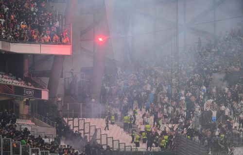 Huliganski pir usred utakmice Lige Evrope: Navijači Marseja i Galatasaraja napravili haos! (FOTO)