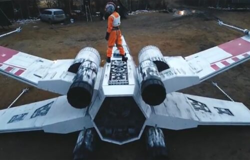 Kultni X-Wing osvanuo u Sibiru! Fanovima "Zvezdanih ratova" trebalo TRI meseca da ispune snove (VIDEO)
