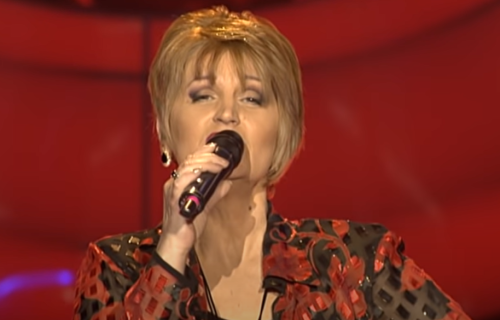 Ovo je SESTRA Merime Njegomir: I ona se bavi pevanjem, jedna drugoj su bile VELIKA podrška (VIDEO)