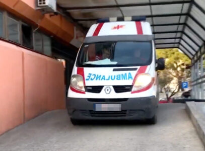 Maloletnik (13) iz Bijelog Polja seo za volan, pa se zakucao u vozilo u kojem je bila beba
