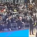 Svi se pitaju šta to Ledej čita pred utakmicu: Amerikanac otkrio, oduševićete se kada saznate!