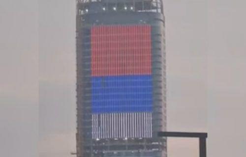PRELEP PRIZOR obradovao građane prestonice: Na Kuli Beograda na vodi zasijala zastava Srbije! (VIDEO)