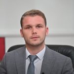 Stanivuković na granici sa Hrvatskom kažnjen sa 700 evra: "Svaki put me izdvajaju i pretresaju mi auto"