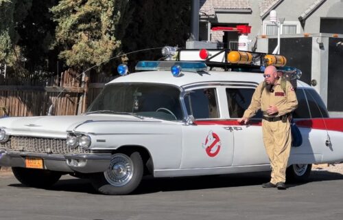 Čuveni filmski automobil viđen u Las Vegasu: Replika ECTO-1 spremna za Ghostbusterse (VIDEO)