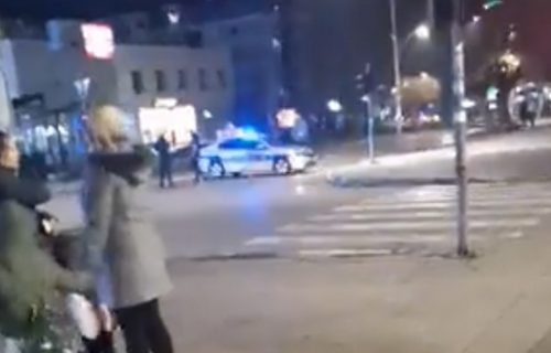 Drama u Doboju: Muškarac blokirao vozilo Hitne pomoći i preti bombom (VIDEO)