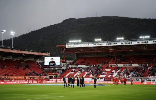 Nove strašne scene na fudbalskim terenima: Igrač doživeo srčani udar tokom utakmice i samo se srušio