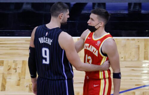 Šou na Tašmajdanu: NBA zvezda na koncertu Ace Pejovića, jedan detalj je izazvao posebnu pažnju (FOTO)