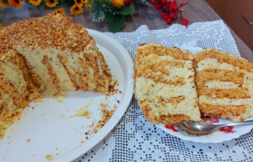 Točak torta: Kremasti slatkiš koji će vas oboriti s nogu (RECEPT+VIDEO)