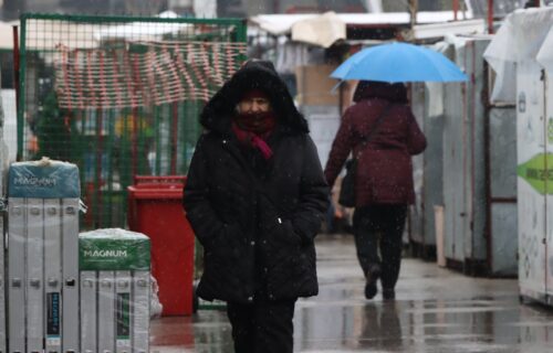 U većem delu zemlje OBLAČNO, ujutru sa slabim mrazom: Ponegde će padati SNEG, a evo gde se očekuje kiša