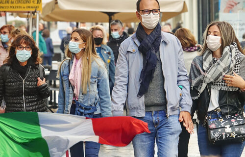 Vlada Italije PRELOMILA: Radikalno pooštrene epidemiološke mere zbog omikron soja