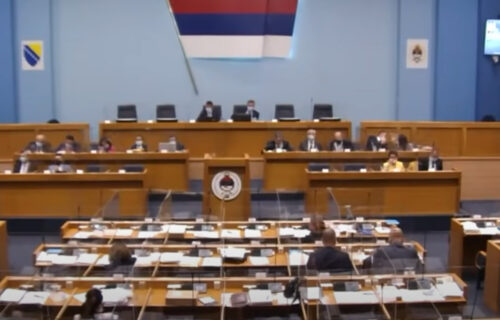 Skupština Republike Srpske usvojila zaključke: U roku od šest meseci VRAĆANJE nadležnosti