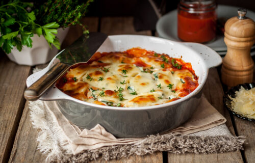 Nemate ideju šta da spremite za VEČERU? Napravite neko od OVA tri jela i oborite ukućane s nogu (RECEPT)