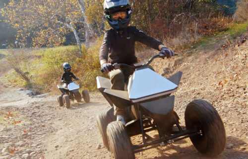 Teslin Cyberquad za klince: Nova "igračka" ima domet 24 kilometra, a košta 1.700 evra (VIDEO)