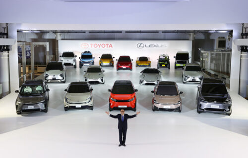 Toyota šokirala svet: 15 nikad viđenih modela i milijarde za električnu budućnost (VIDEO)