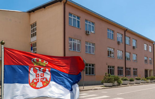 Kazne do 1.000.000 dinara: U škole se uvodi NOVO PRAVILO o himni Srbije