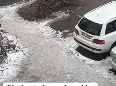 Beograđanin "rešio" problem parkiranja na BIZARAN način: Stavio OVO kako bi sačuvao parking-mesto (FOTO)