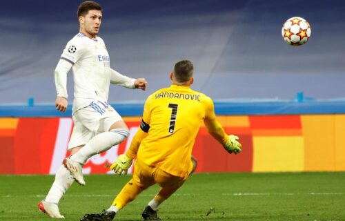 Ugledni engleski list piše: Jović poslednjeg dana prelaznog roka stiže u Premijer ligu!