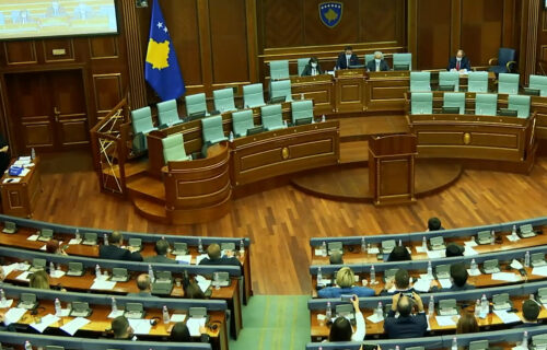 Još jedna SRAMNA odluka: LAŽNA država Kosovo brani Srbima izlazak na referendum