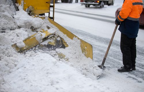 Proglašena VANREDNA SITUACIJA u dve opštine na jugu Srbije zbog SNEGA: Negde ima i do dva metra nanosa