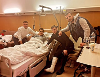 Najava "večitog derbija" iz bolnice: Zvezdin i Partizanov fudbaler poslali zajedničku poruku (FOTO)