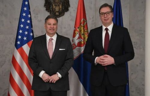 Vučić sutra sa Eskobarom: Sastanak u Predsedništvu