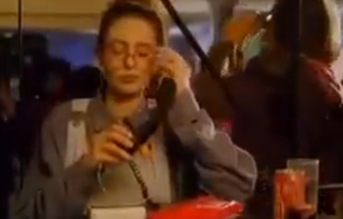 Hit pesma iz filma “Mi nismo anđeli” krije MRAČNU priču: TAJNA numere “Hajde da se drogiramo” je JEZIVA