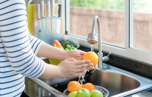 Da li ste sigurni da ZAISTA pravilno perete voće i povrće? Jedna stvar je ključna