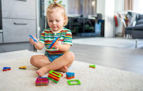 Zabavno, ali i zdravo: Zašto je dobro da se deca igraju s PLASTELINOM i kako to utiče na njihov RAZVOJ?