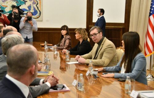 Predsednik Vučić se sastao sa ambasadorima Kvinte i šefom Delegacije Evropske unije u Srbiji (FOTO)