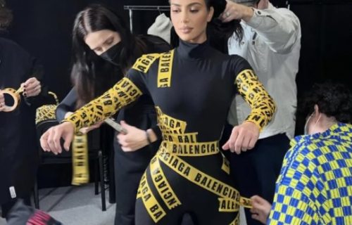 JK opet IZAZIVA Kanjea Vesta? Obukla se isto kao Kim Kardašijan, a od njenih slika zastaje DAH (FOTO)