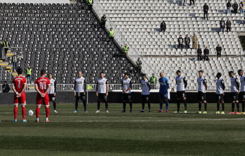 Tuga u Humskoj: Potresne scene na stadionu Partizana (VIDEO)