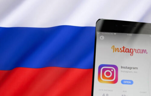 Rusija blokira i Instagram! Haos na mrežama, suze "mlade blogerke" izazvale lavinu komentara (VIDEO)