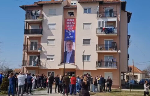 "Hvala vam na svemu što radite za nas": Srbi sa KiM podržali predsednika Aleksandra Vučića (VIDEO)