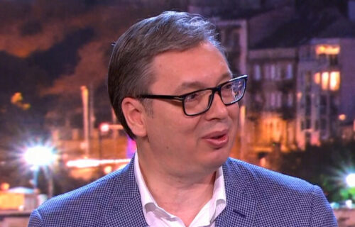 Vučićev drug otkrio kako je predsednik ZBOG LJUBAVI bežao iz kasarne: "Preskakao je preko ograde"