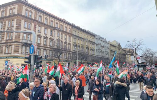 Budimpešta uz Orbana: Veličanstven predizborni skup partije mađarskog premijera (FOTO+VIDEO)