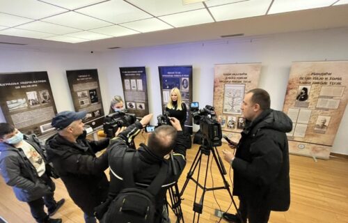 SVEČANO OTVORENA izložba posvećena Tesli: Postavljena u dve galerije, sačinjena od eksponata (FOTO)