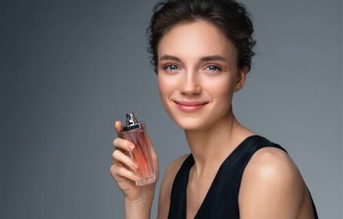 Budite OPREZNI i ne dozvolite da vas prevare: 10 načina da razlikujete LAŽNI parfem od pravog