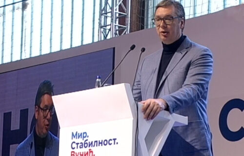 Vučić u Užicu: Verujem da ćemo uz vašu pomoć moći da sačuvamo mir i stabilnost (VIDEO)