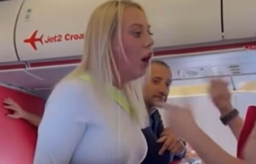 Pobesnela u avionu i počela da urla i ŠAMARA putnike: Ekspresno joj je izrečena brutalna KAZNA (VIDEO)